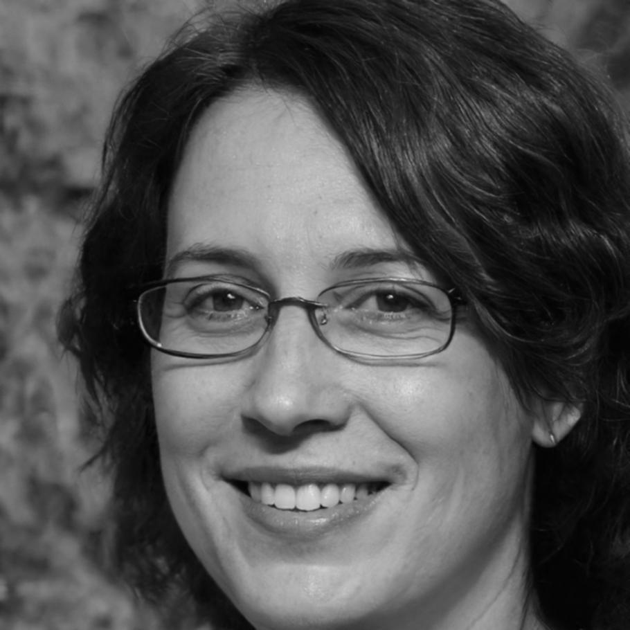 Retrato de Florencia Quiroga, especialista en canales digitales turísticos